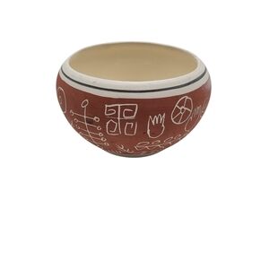 Southwest Pottery Bowl Etched Anasazi Designs